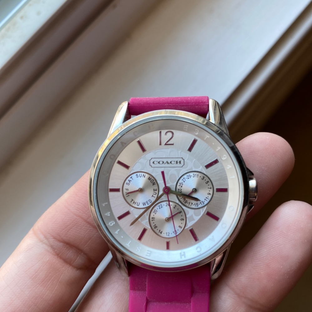 Pink Coach Watch - Picture 5 of 5